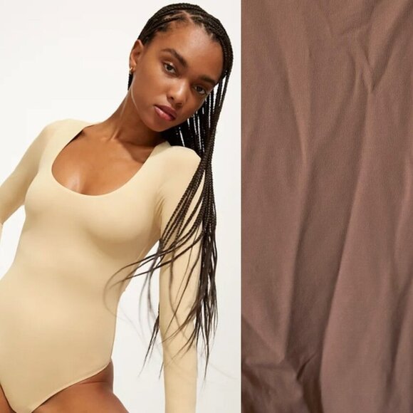 Aritzia Babaton Contour Scoopneck Longsleeve Bodysuit Size Small - Picture 1 of 5